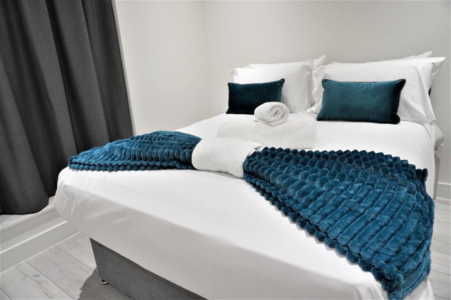 Queens Luxury Apartments Wembley Stadium - لندن المظهر الخارجي الصورة