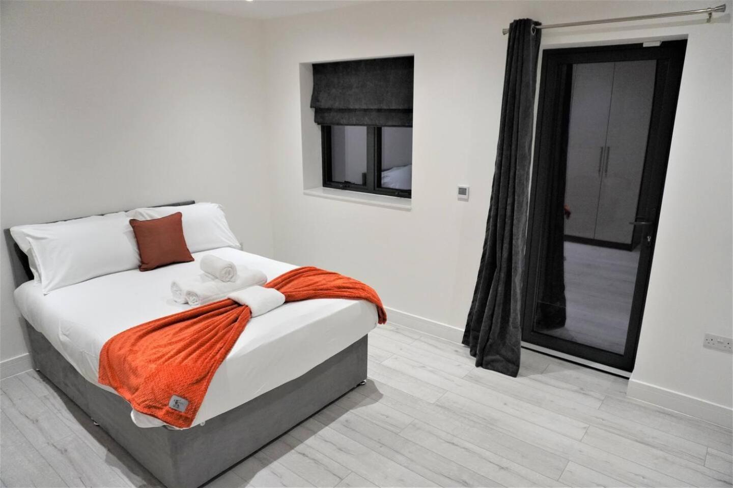 Queens Luxury Apartments Wembley Stadium - لندن المظهر الخارجي الصورة
