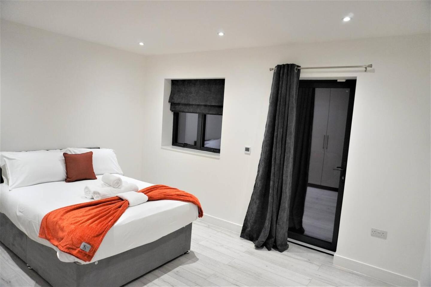 Queens Luxury Apartments Wembley Stadium - لندن المظهر الخارجي الصورة