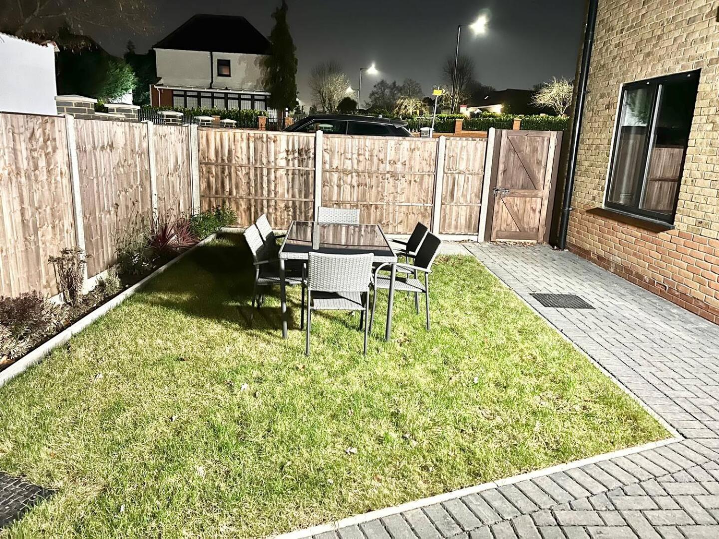 Queens Luxury Apartments Wembley Stadium - لندن المظهر الخارجي الصورة