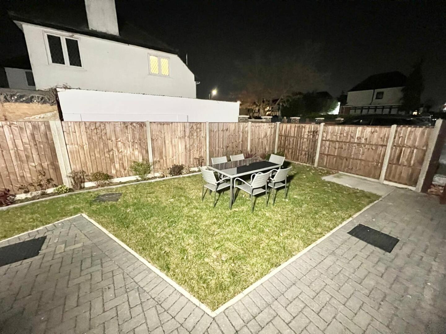 Queens Luxury Apartments Wembley Stadium - لندن المظهر الخارجي الصورة