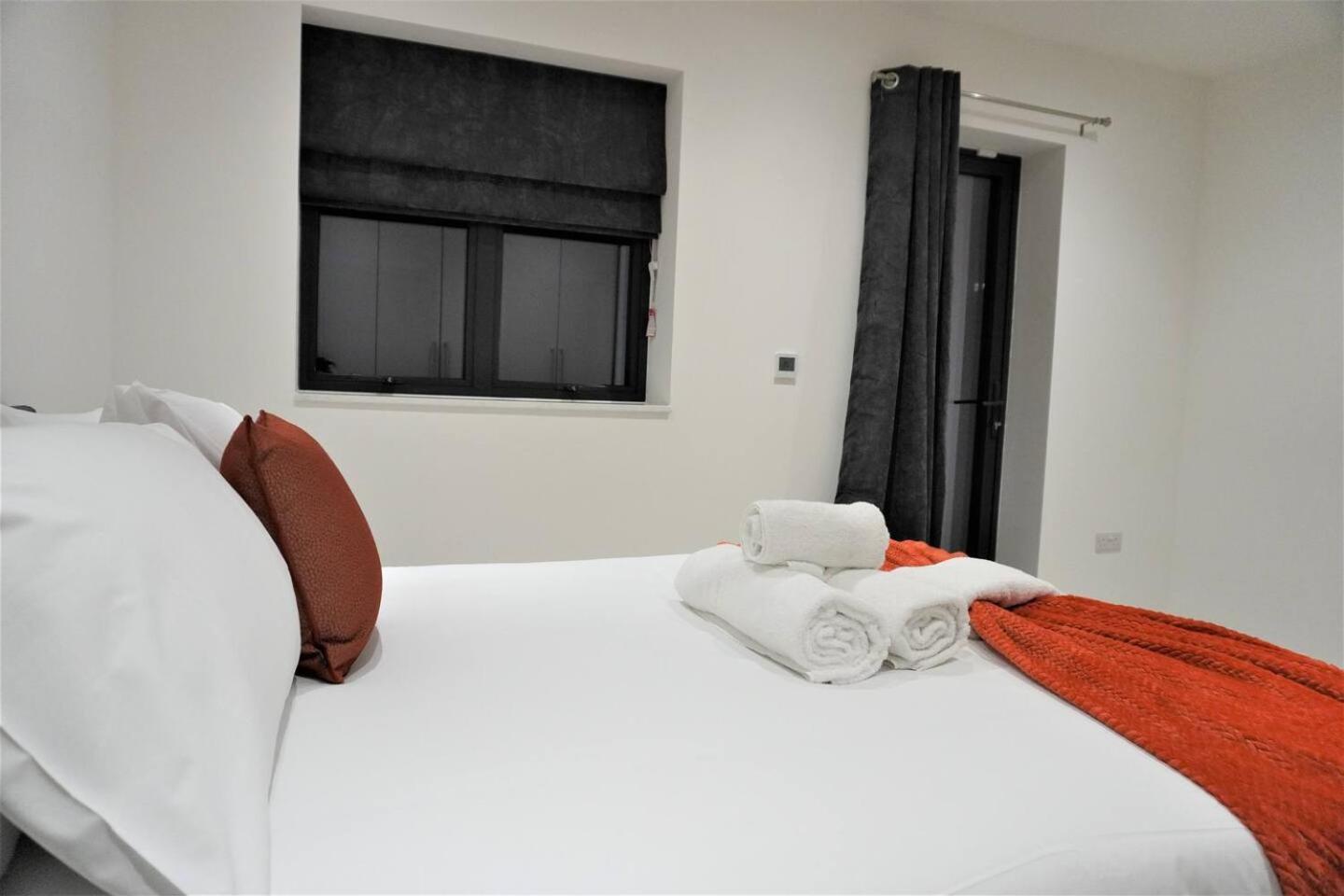Queens Luxury Apartments Wembley Stadium - لندن المظهر الخارجي الصورة