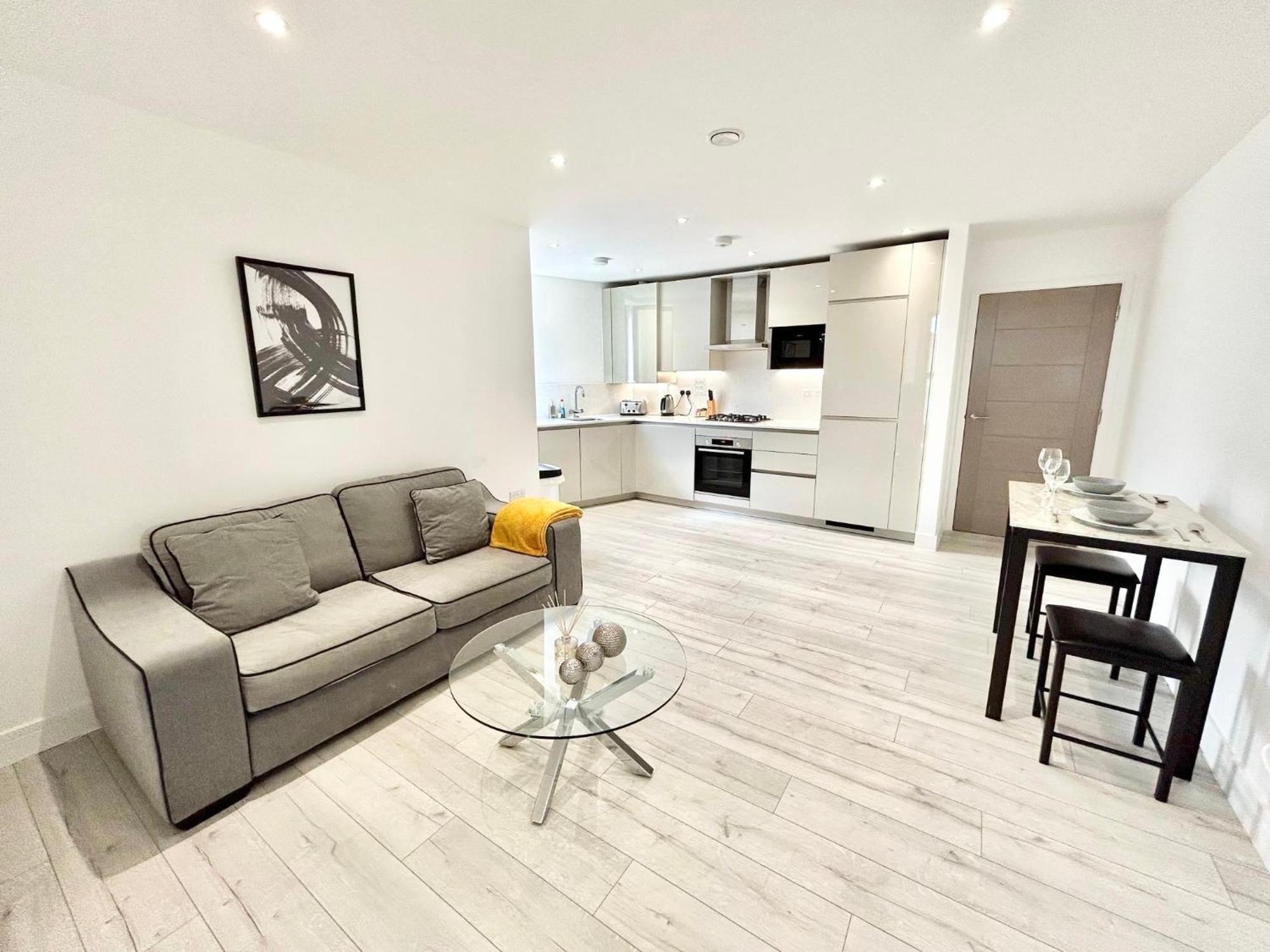 Queens Luxury Apartments Wembley Stadium - لندن المظهر الخارجي الصورة