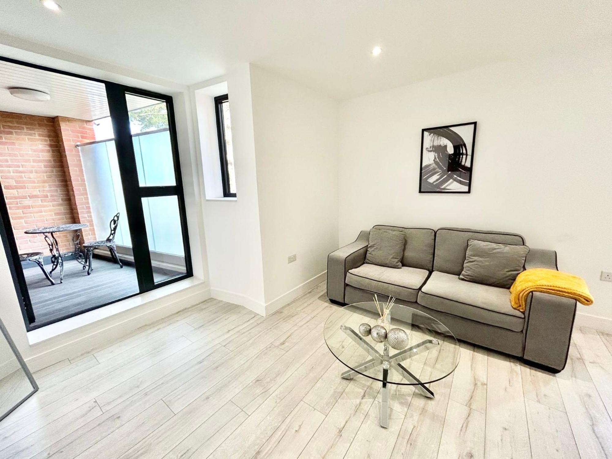 Queens Luxury Apartments Wembley Stadium - لندن المظهر الخارجي الصورة